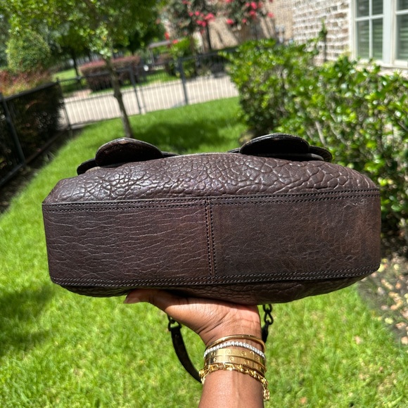 Vintage Fendi B Buckle Handbag Purchased in Paris In Good Condition - Picture 13 of 13